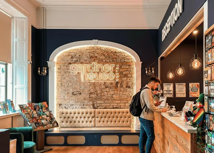 Gardiner House Hostel